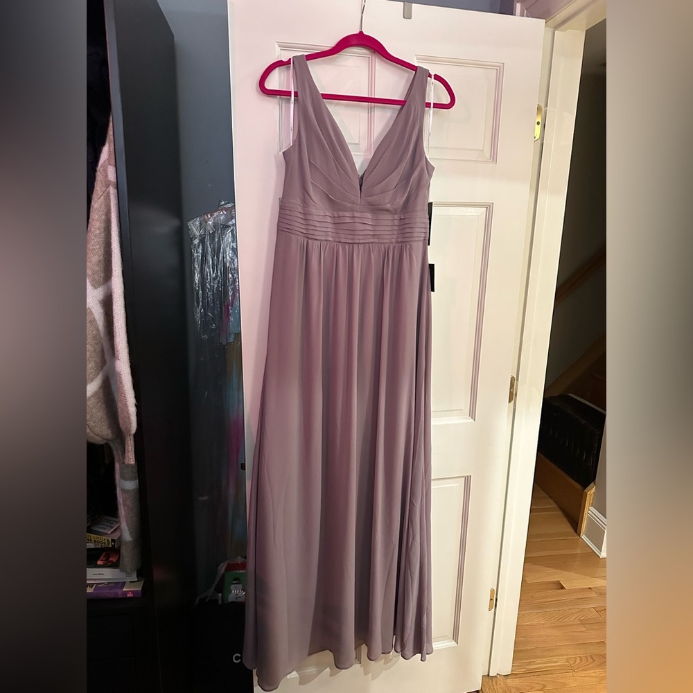 Lulu’s maxi gown, wedding guest dress, classic style, timeless, lavender